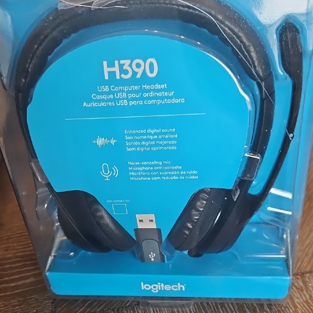 Logitech H390 USB Headset - Black